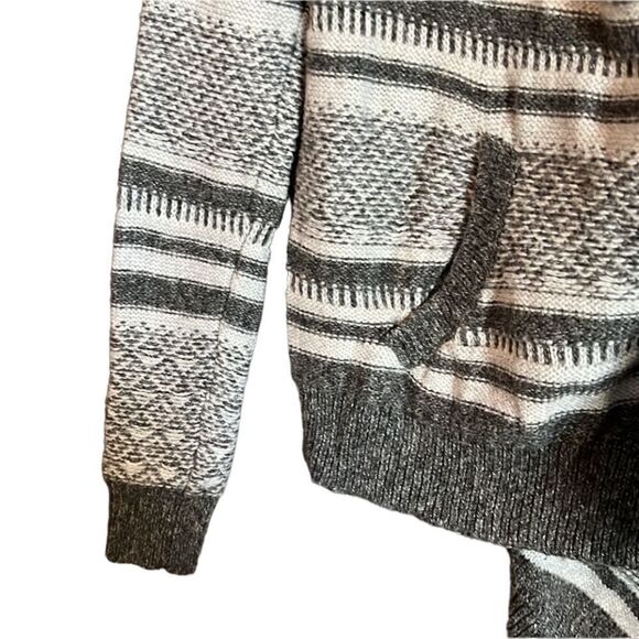 Abercrombie & Fitch hooded cardigan. Size small - Picture 5 of 10